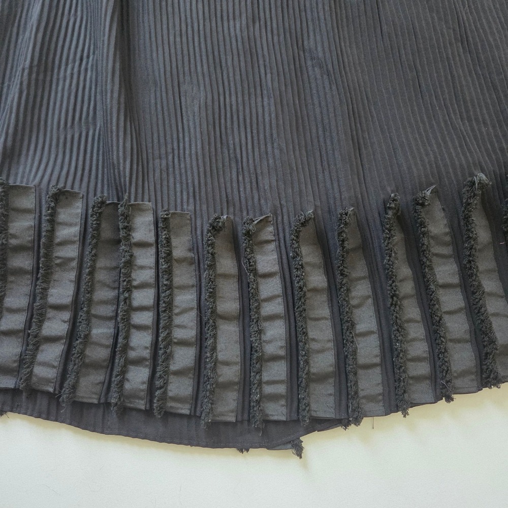 FENDI‎ Italy Black Dress Pleated Fringe Trim Sleeveless Elegant - Picture 3 of 9